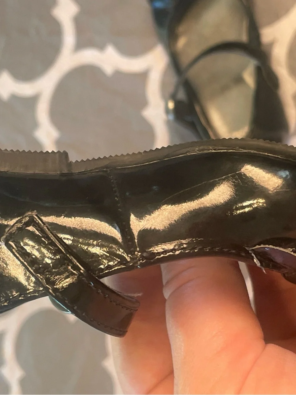 Adorable Gymboree toddler Girls Sz 5Black Patent Mary Jane flats with Ruffle