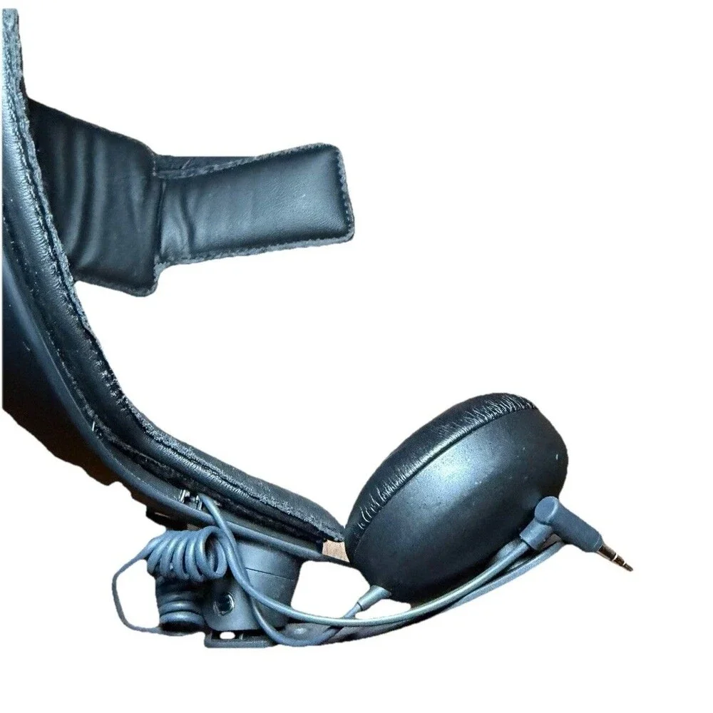 VR Cover‎ Black Headset