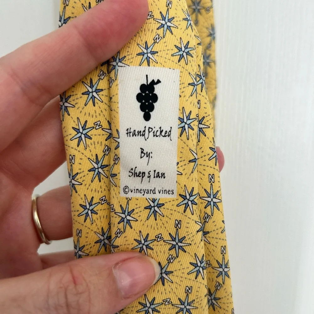 Vineyard Vines Nautical themed Yellow and Blue boys Patterned Tie