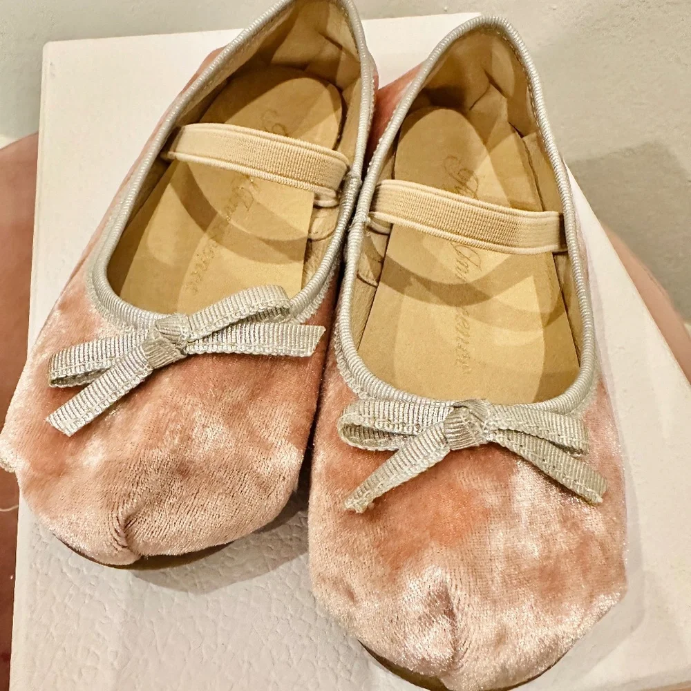 Age Of Innocence soft pink