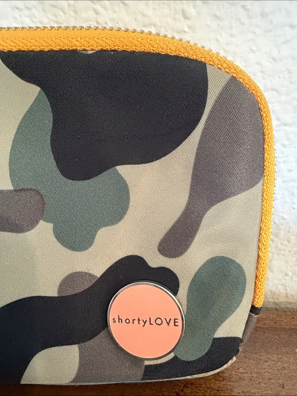 shortyLOVE camouflage wristlet