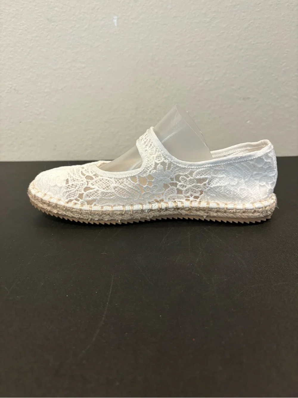 art class delicate white