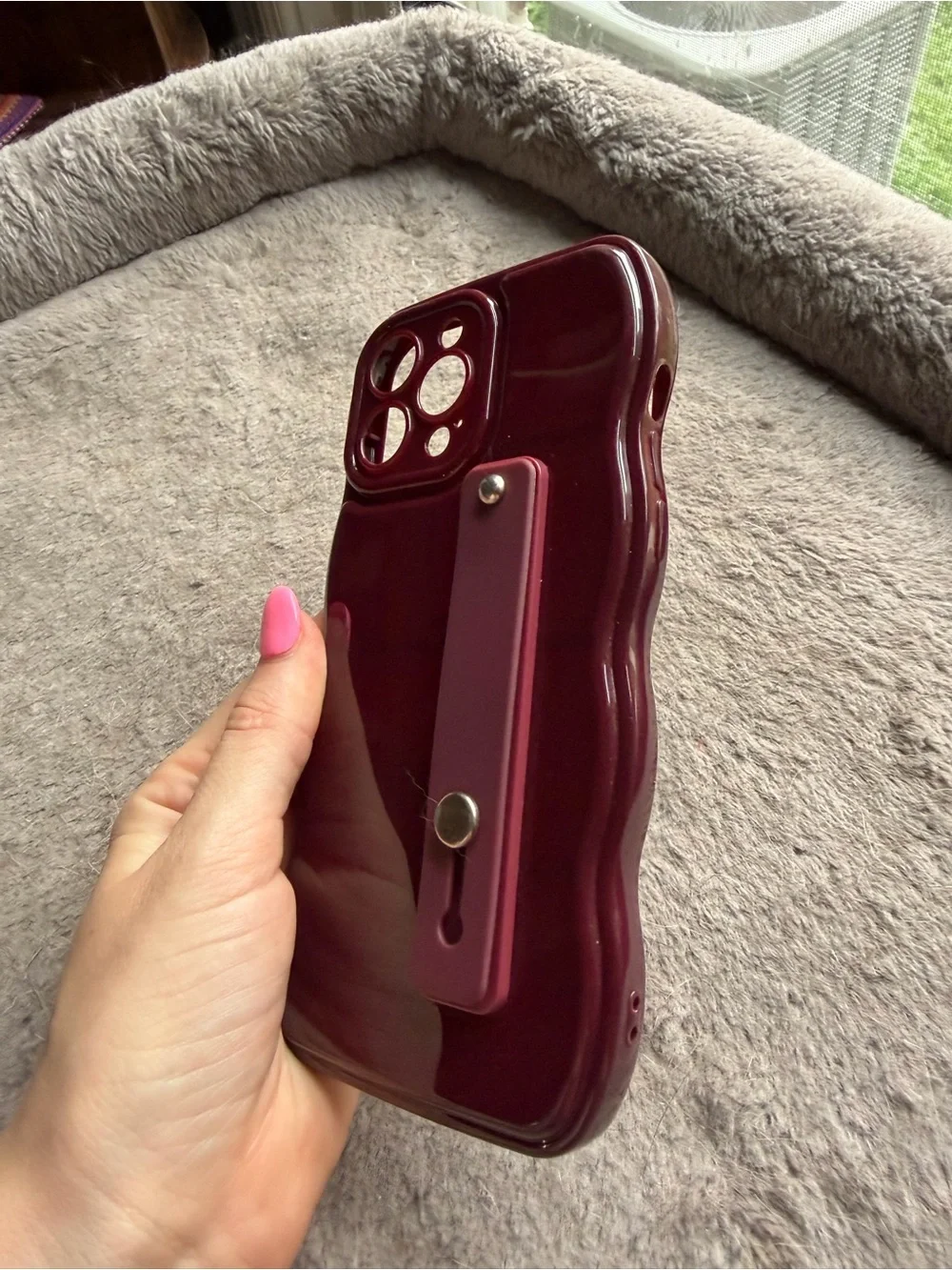 N/A sleek burgundy