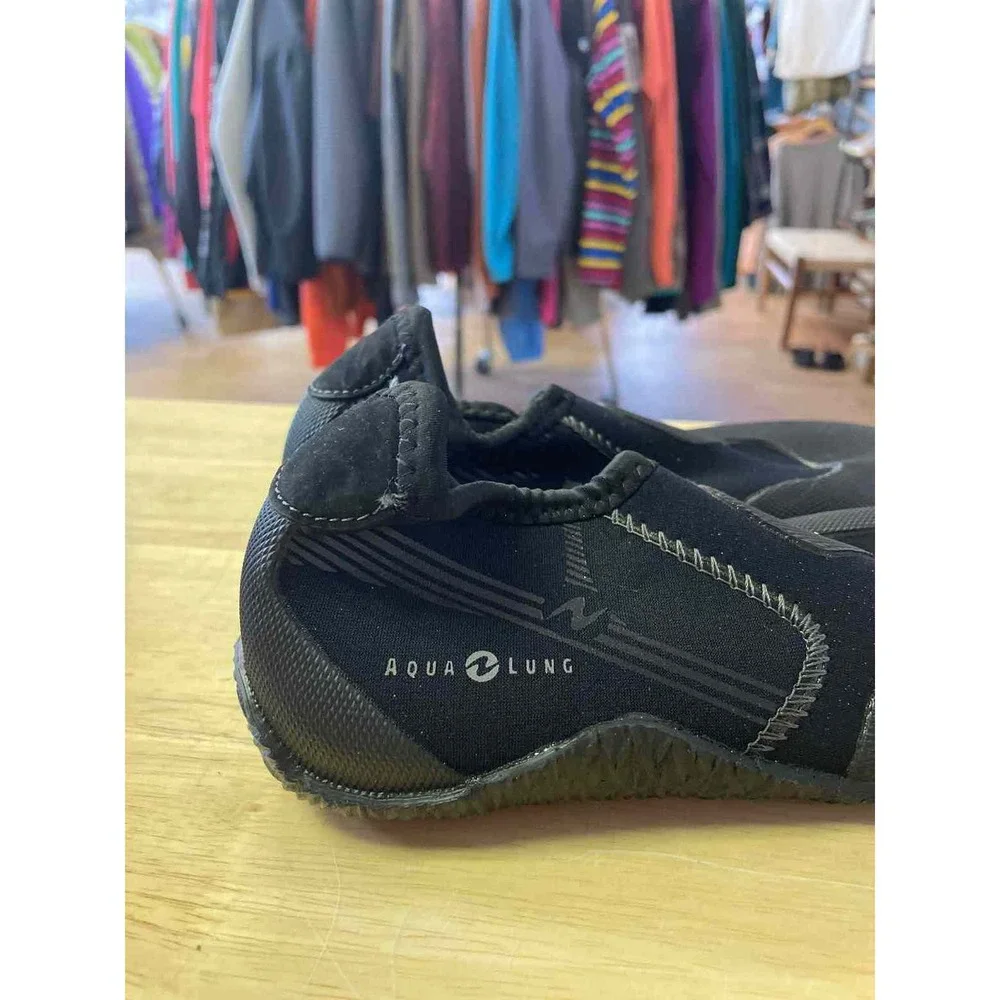 Janky Gear scuba shoes