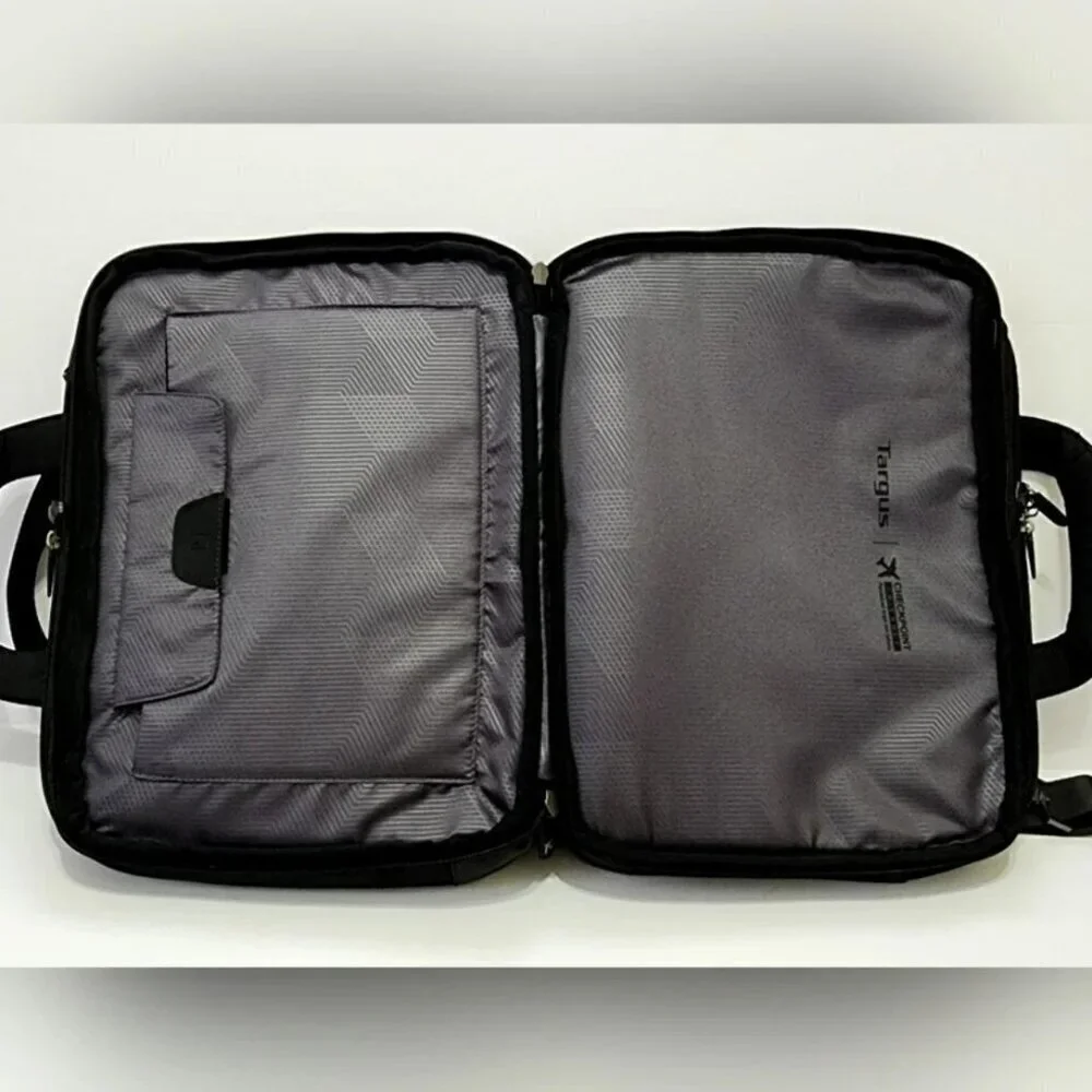 Targus features laptop
