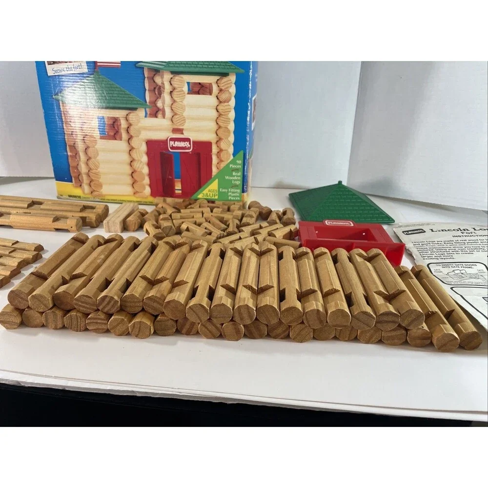 Playskool Lincoln Logs Fort Wooden Building Set w/ Box & Instructions INCOMPLETE