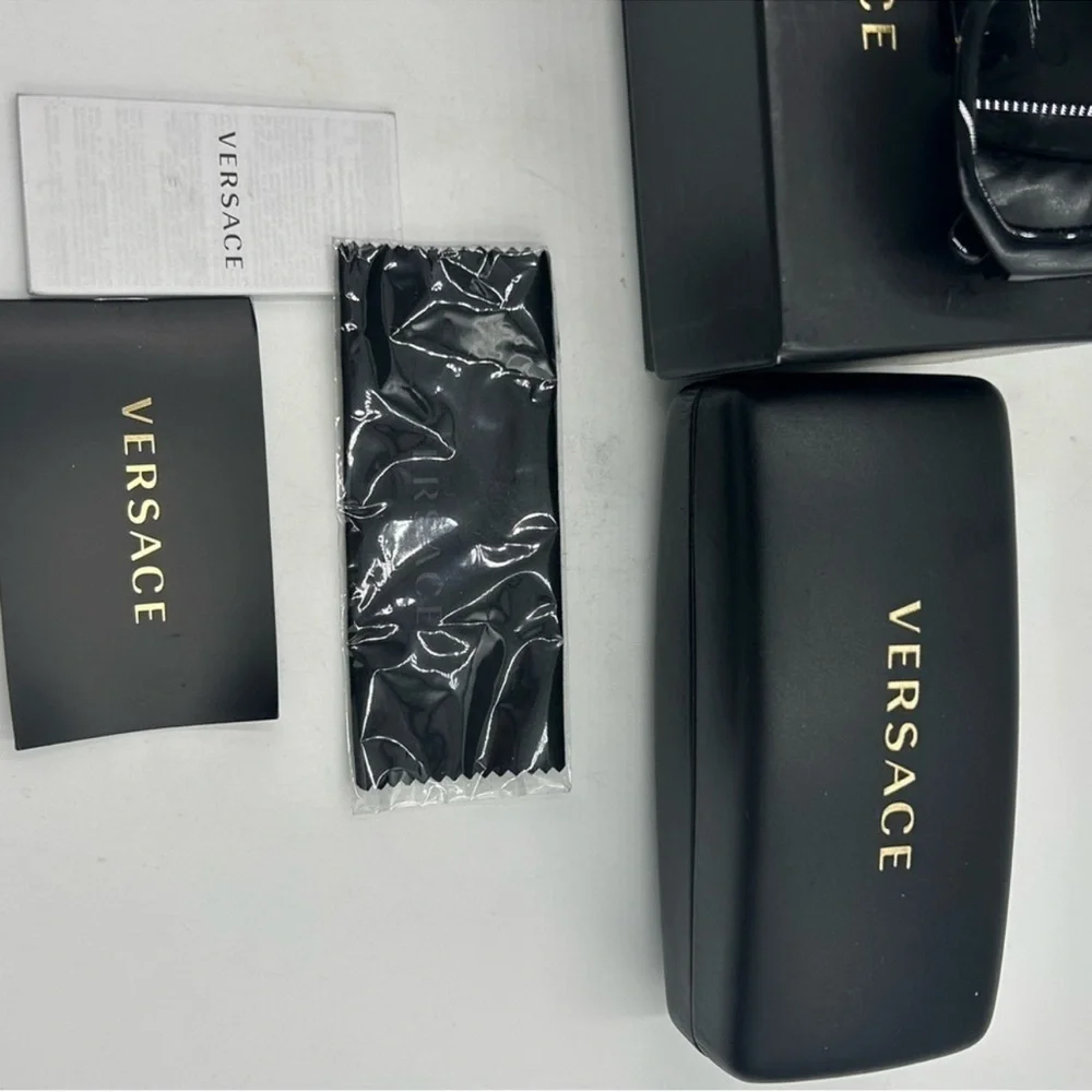 Versace elevate your