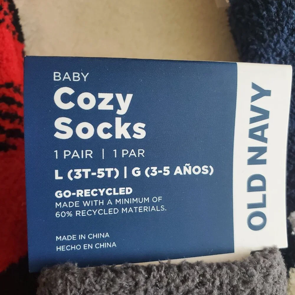 NEW Set of 4 Old Navy Printed Cozy Socks Christmas‎ Holiday Winter Grips