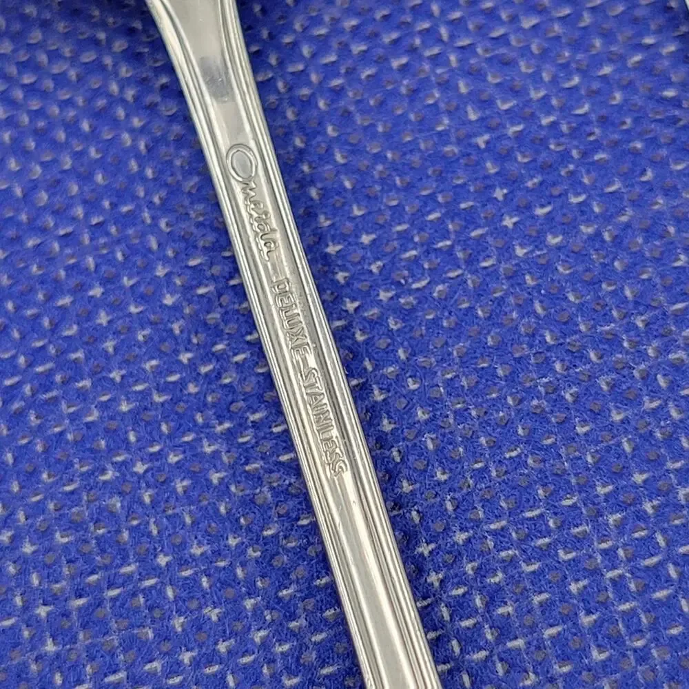 Oneida antares flatware