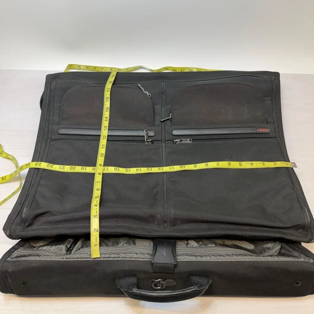Tumi alpha tri