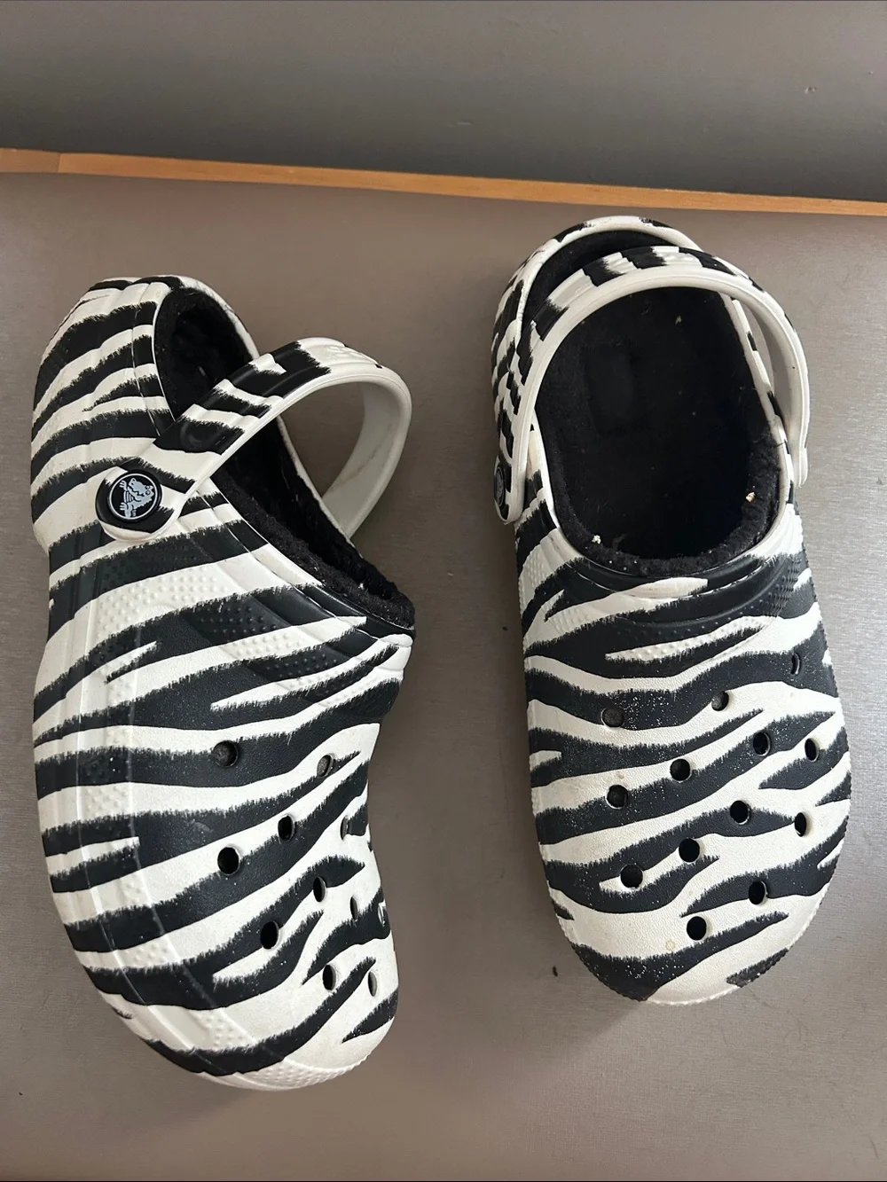 CROCS Zebra-Pattern Clogs in Black & White