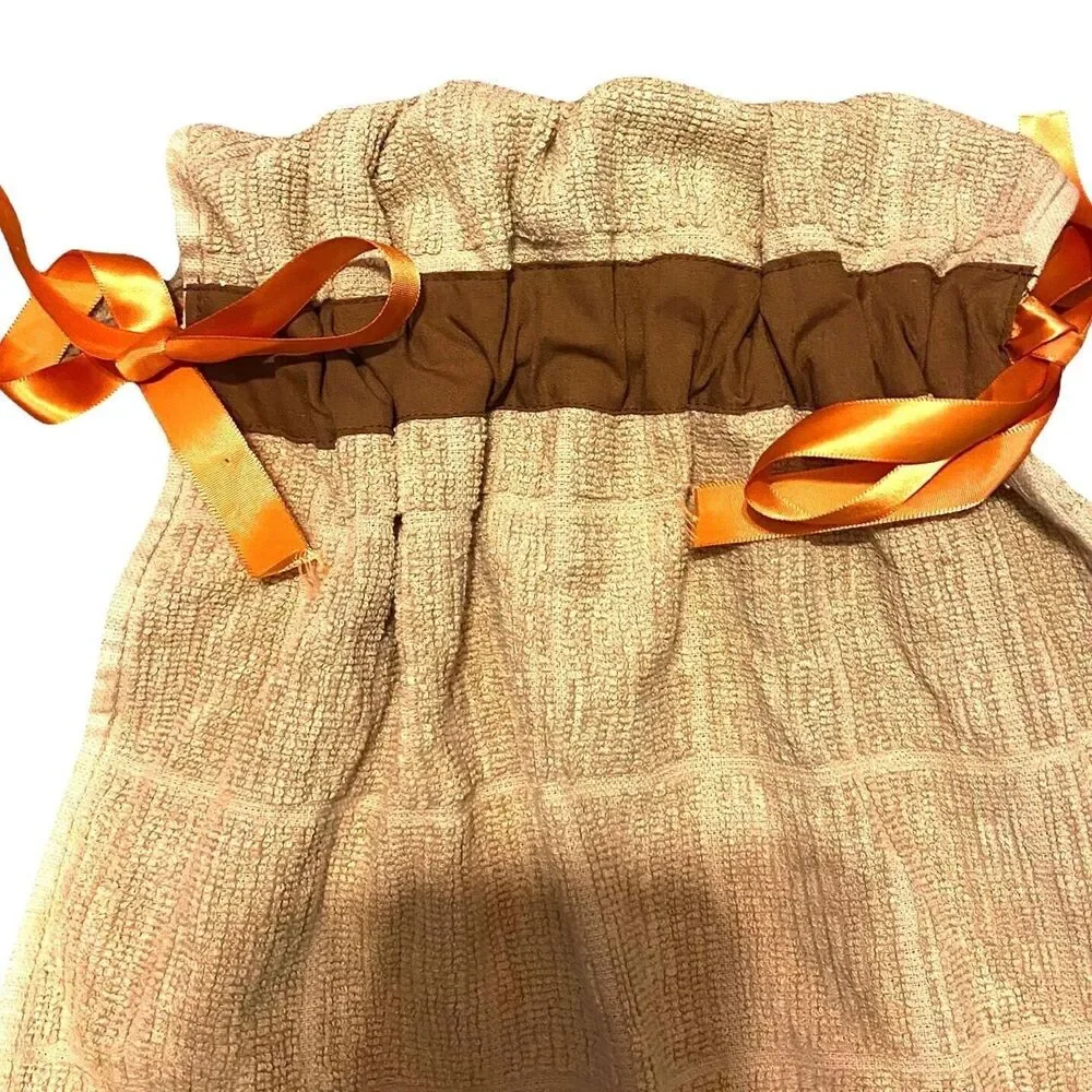 Room Essentials thanksgiving brown