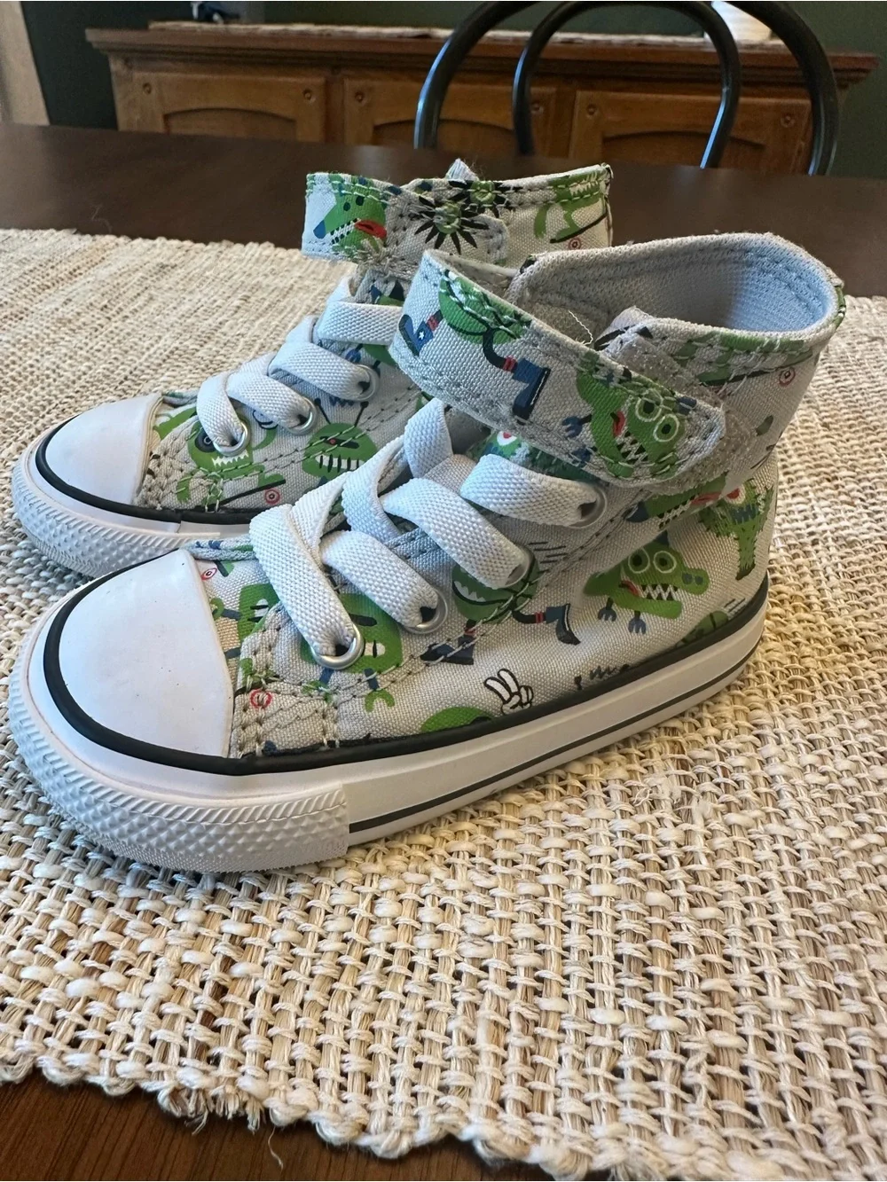 Converse playful high
