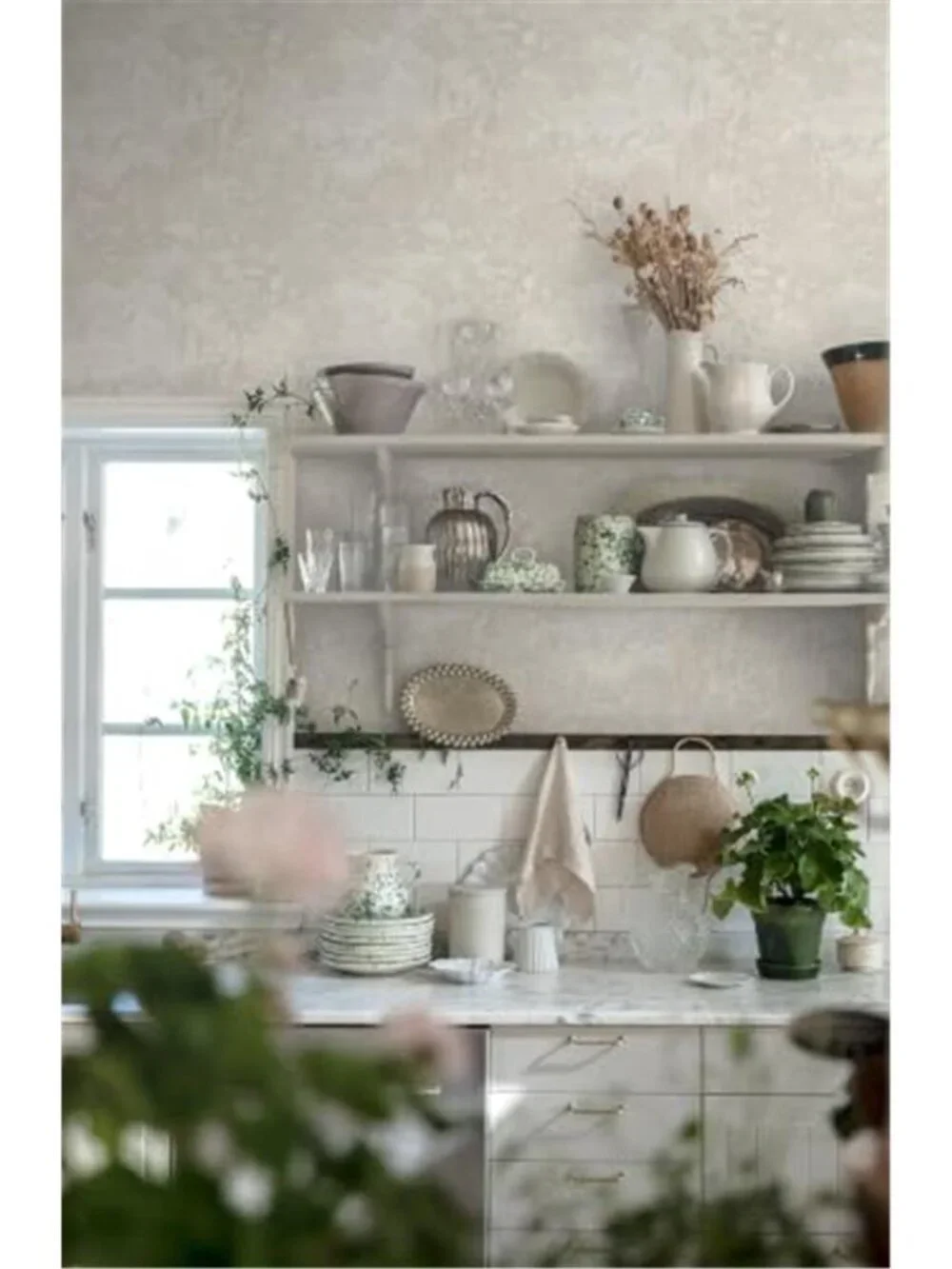 Peel and Stick Wallpaper Beige Neutral Vintage Forest Animals Floral Wallpaper