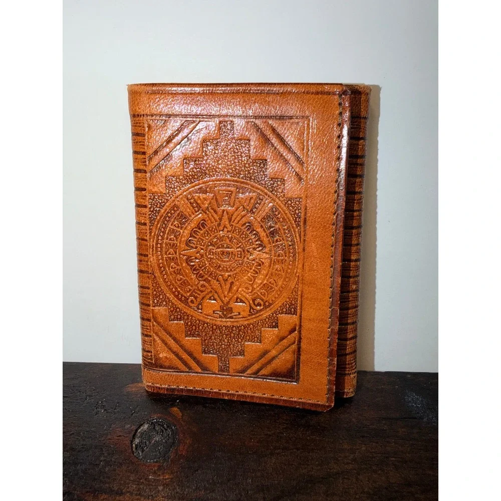 Hand Tooled Leather Bi Fold Wallet Guadalajara Aztec Sun‎ Stone Design Mens