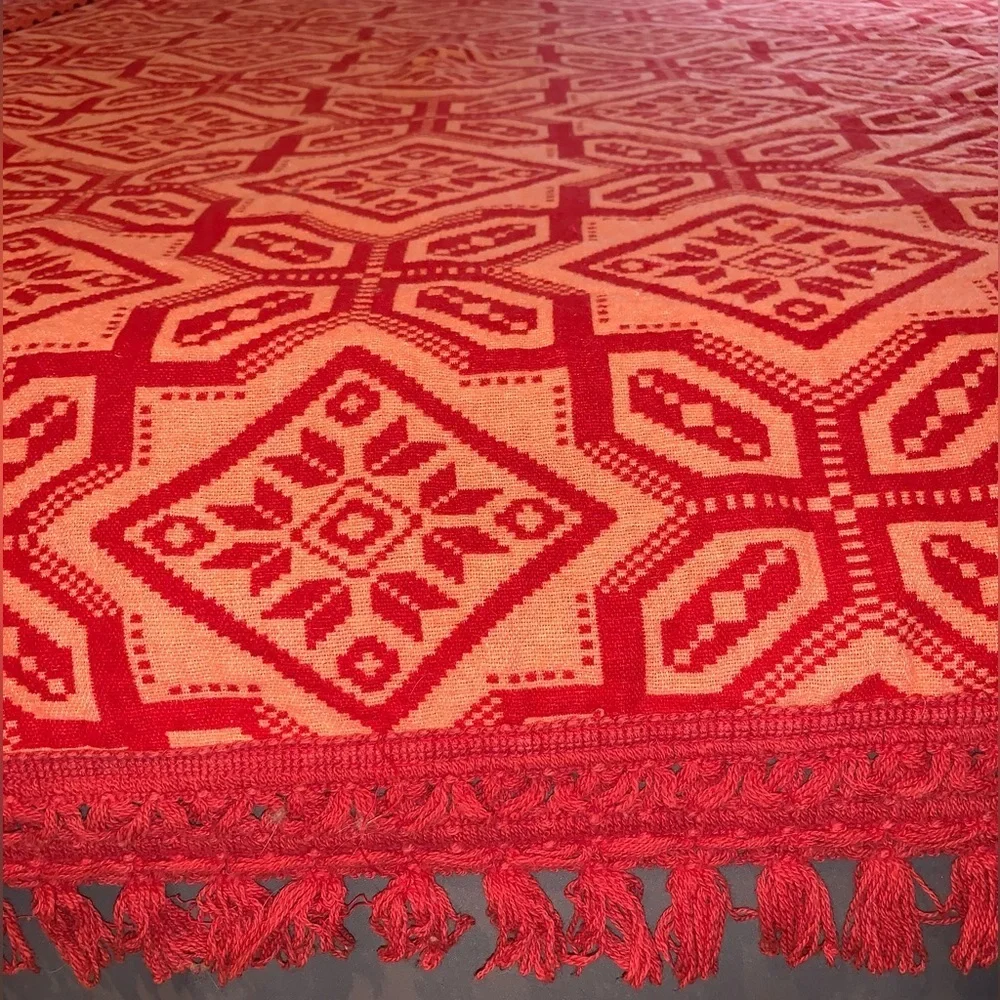 Vintage Cannon Royal Family Bedspread Red White Geometric Mid Century Full Queen