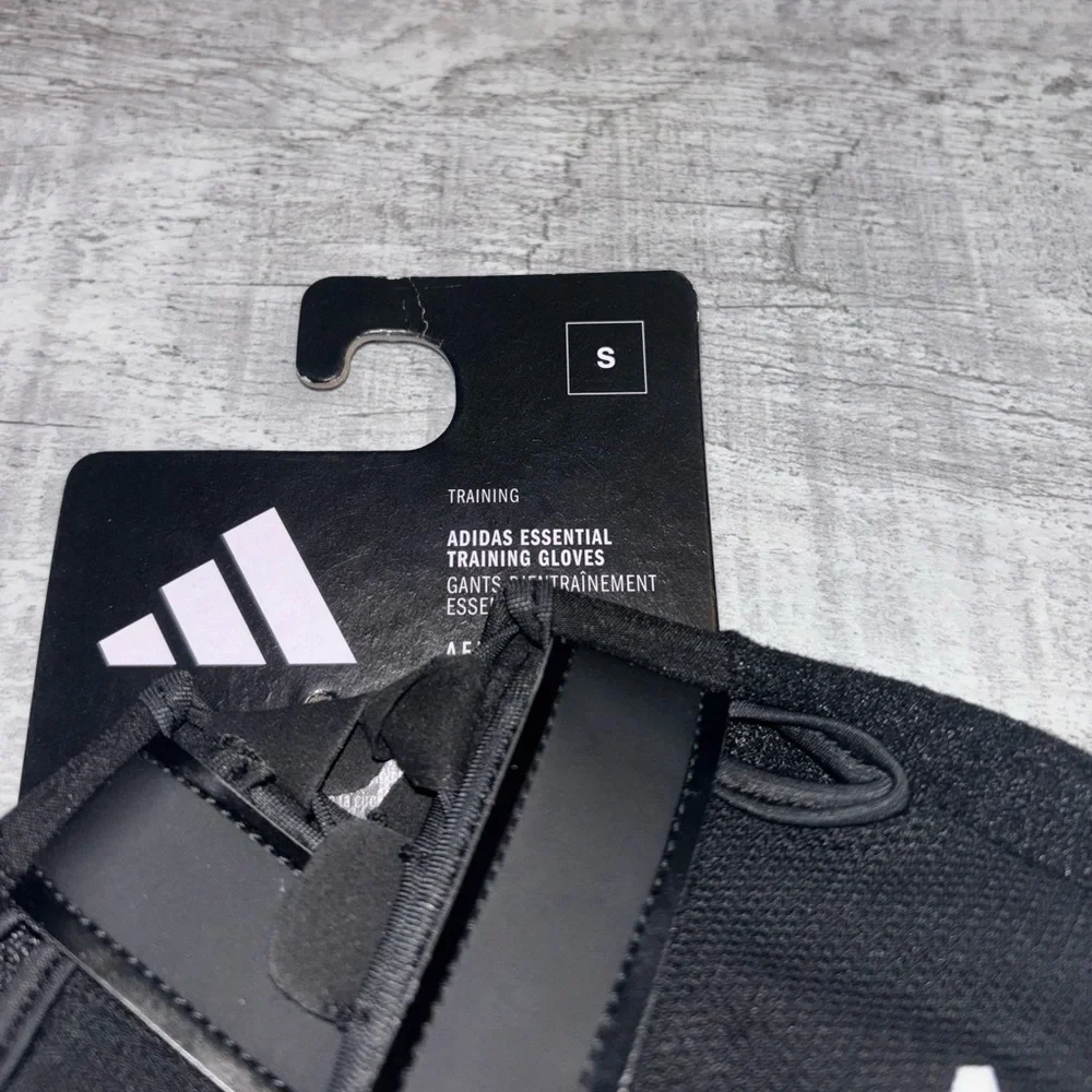 adidas 🌹stylish durable