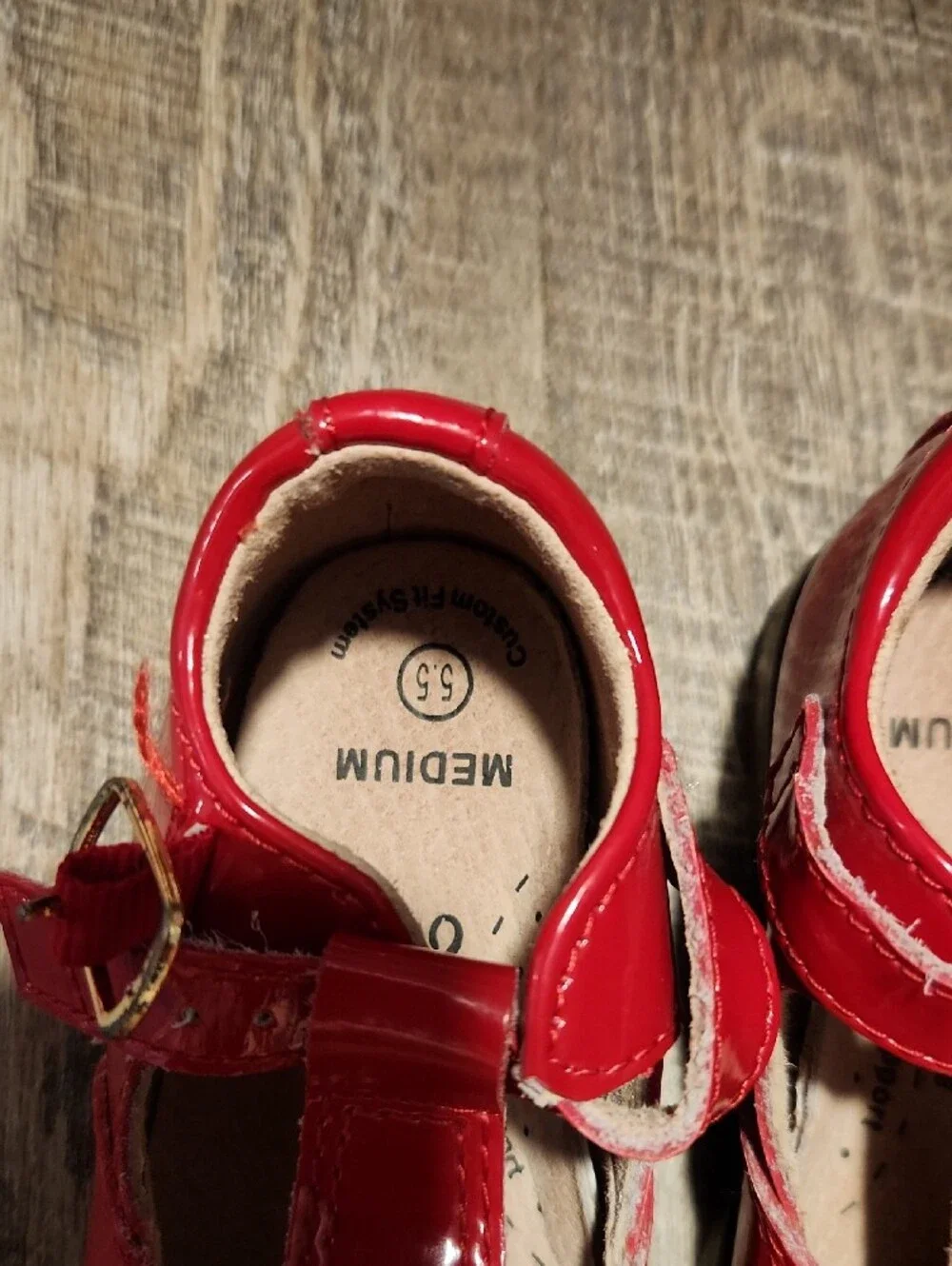 FootMates bright patent