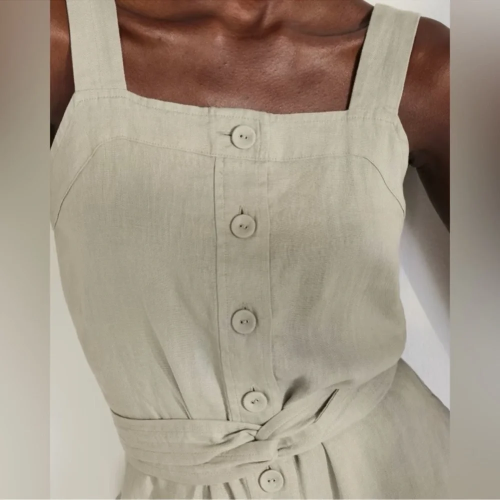 Everlane stylish versatile