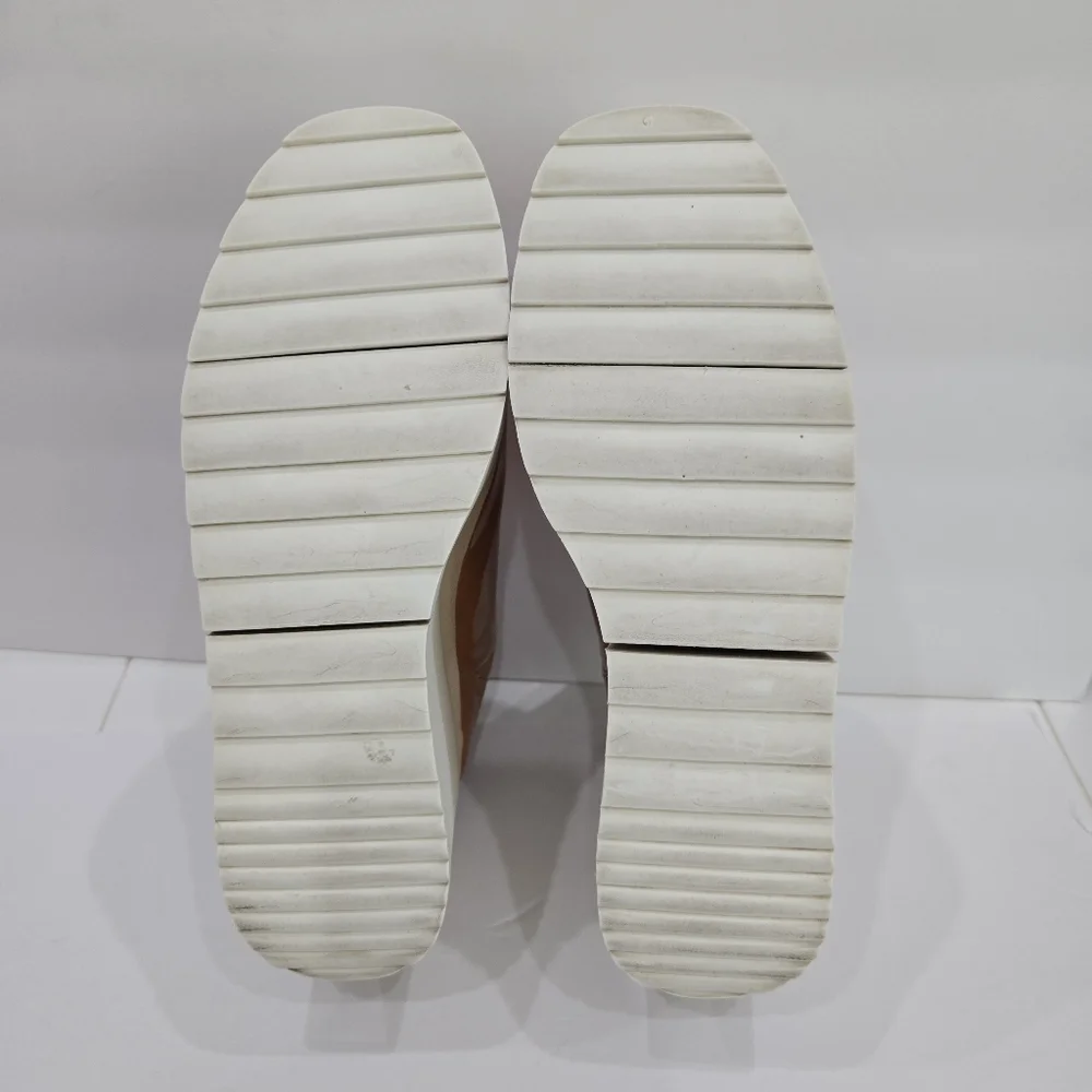 NakedFeet brand nakefeet