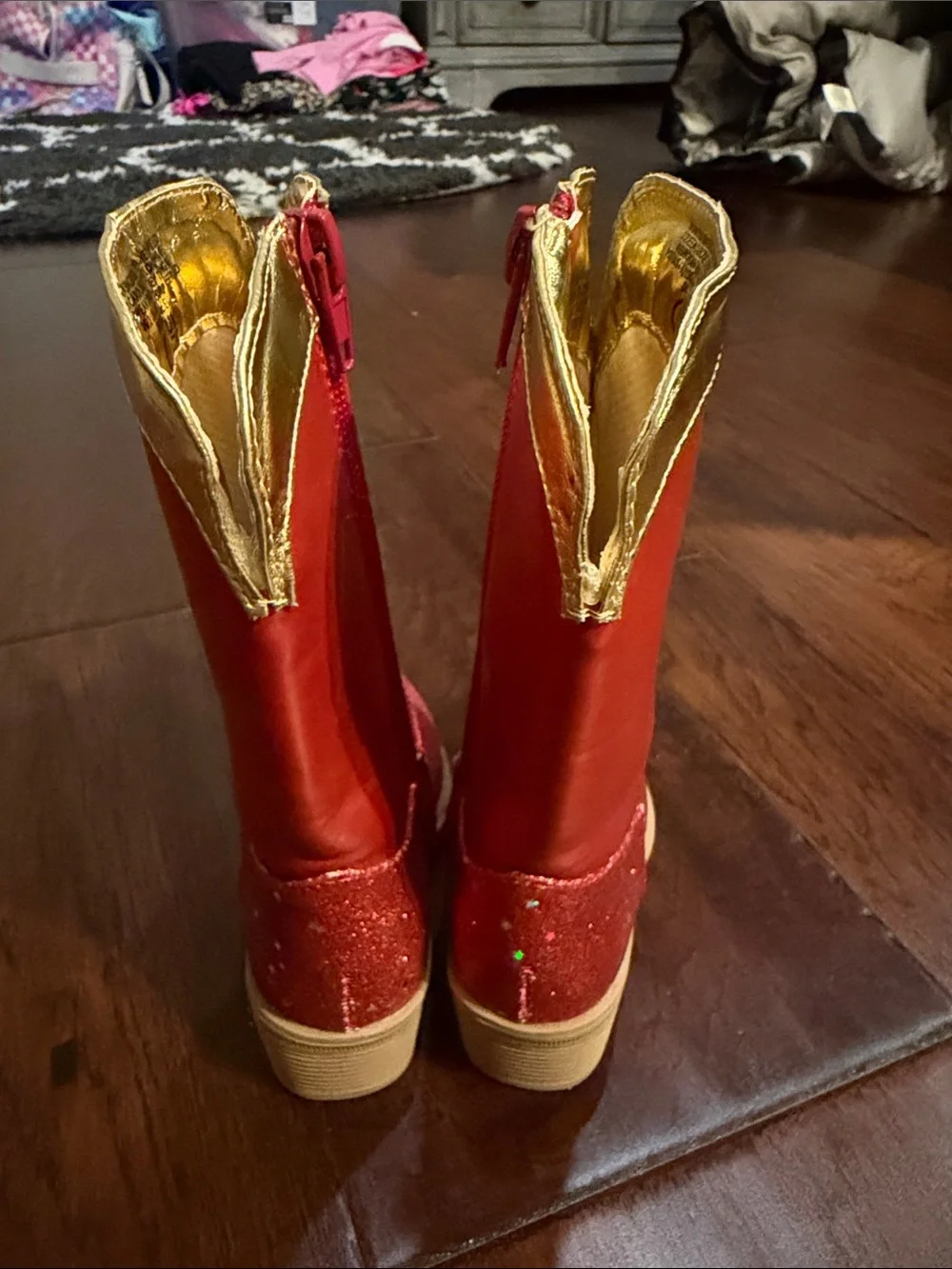 Disney sparkling red