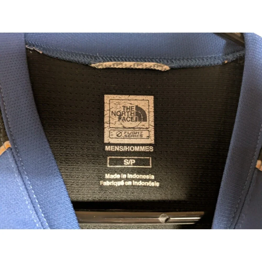 The North Face minor snag
