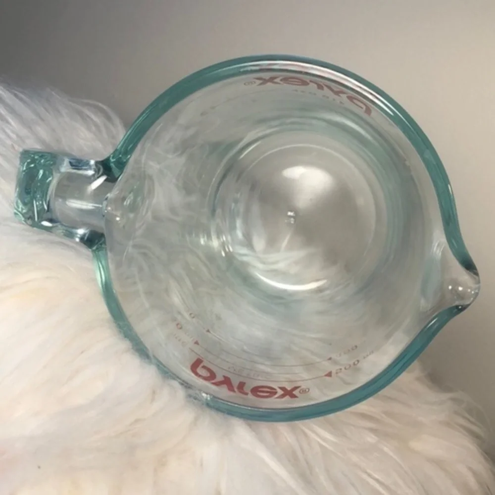 Pyrex glass liquid