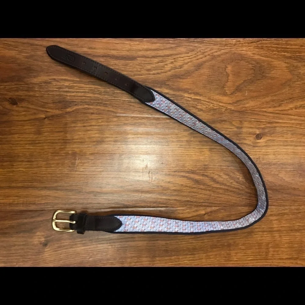 Vineyard Vines belt
