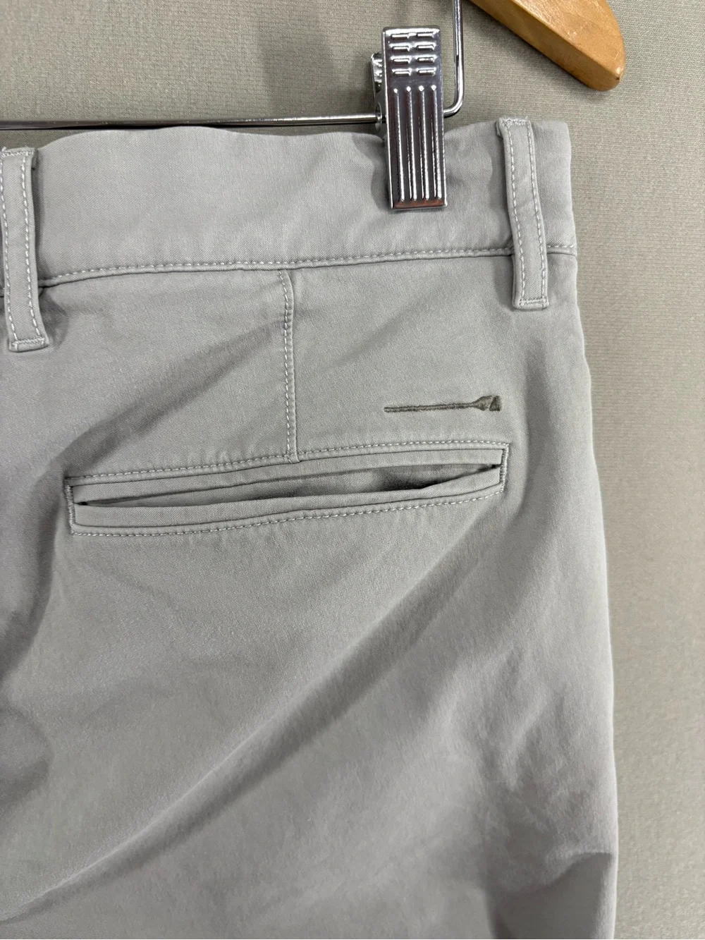 J Crew Men's Gray 484 Slim-fit Tech Pant Size 31x30 Stretch Cotton/Nylon