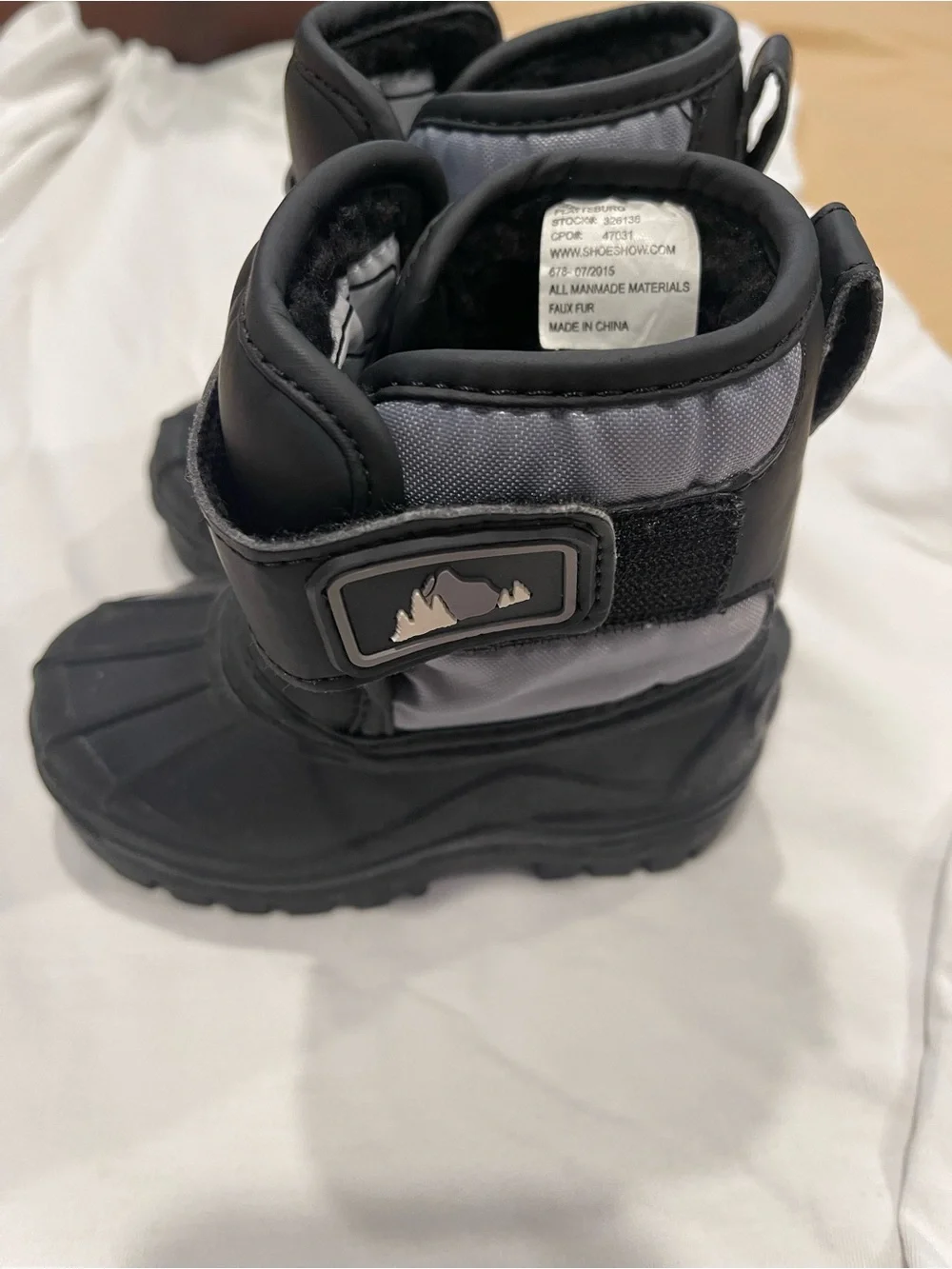 Mountain Creek durable black