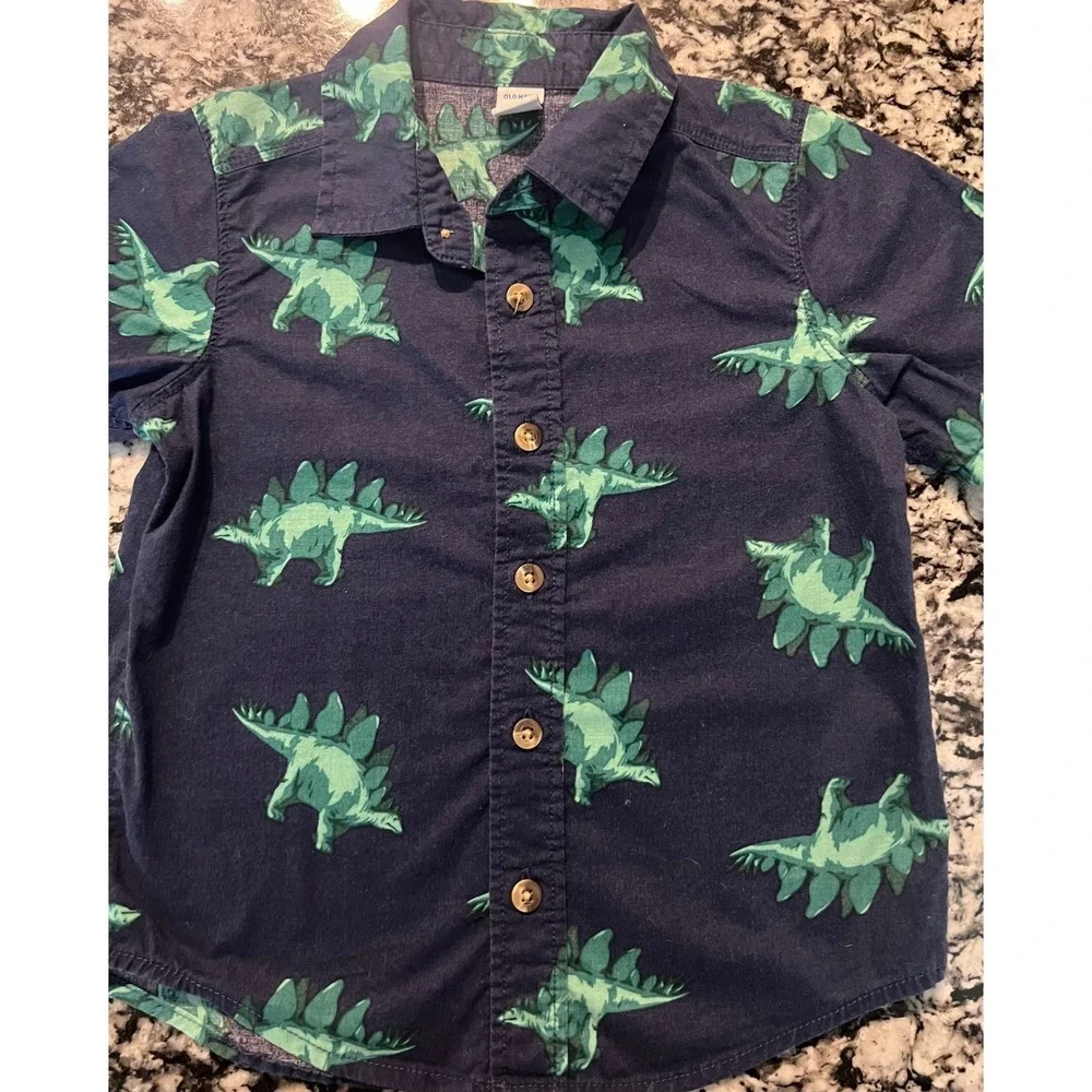Old Navy short sleeve