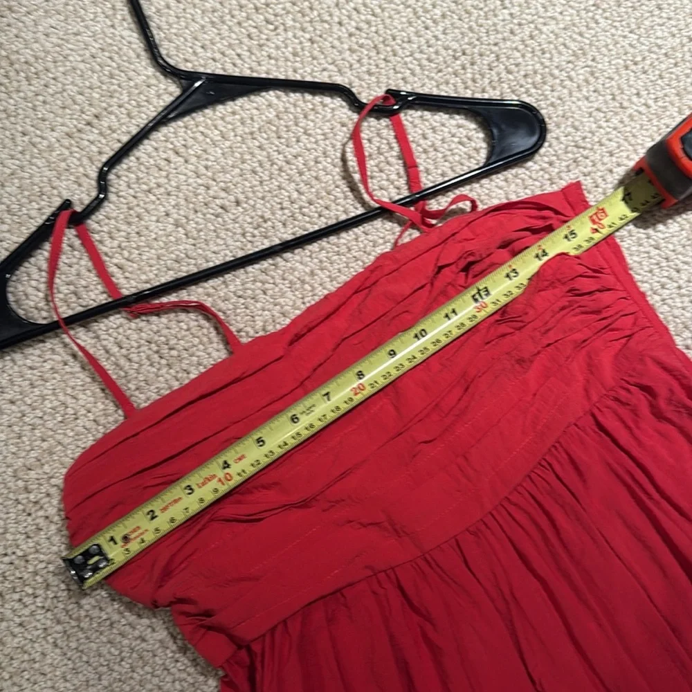 Abercrombie & Fitch lightweight tiered