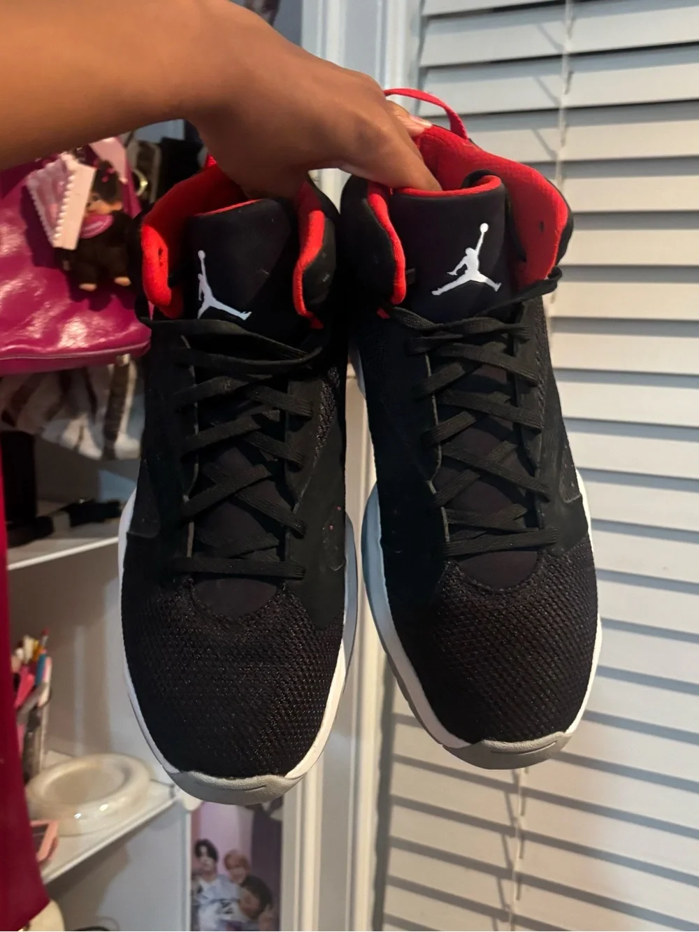 Nike Air Jordan Men's Black/Red Mid-Top Sneakers