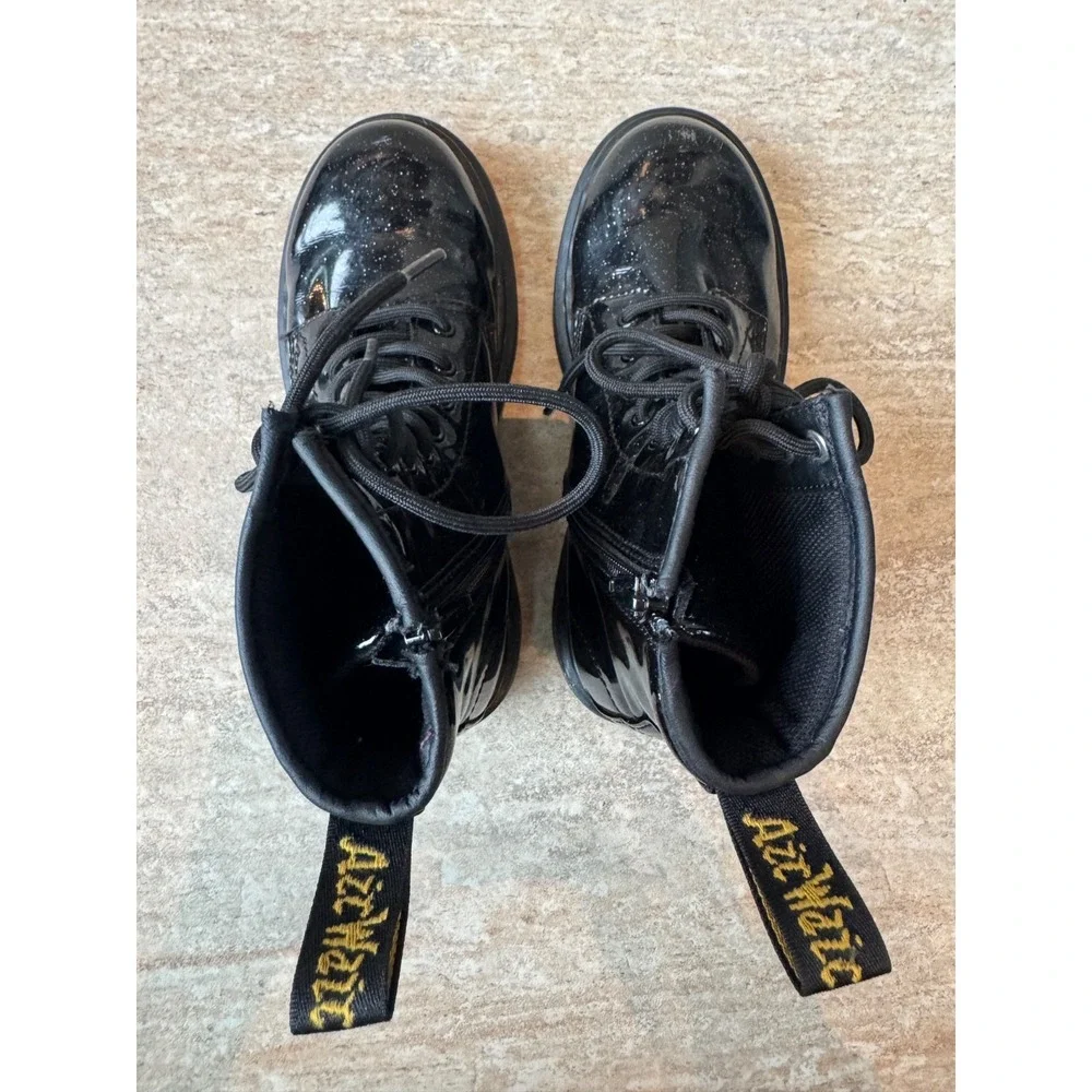 Dr. Martens this product