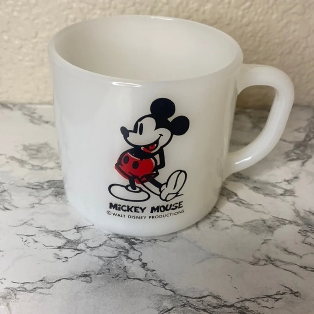 Vintage Mickey‎ Mouse Walt Disney Milk Glass Mug