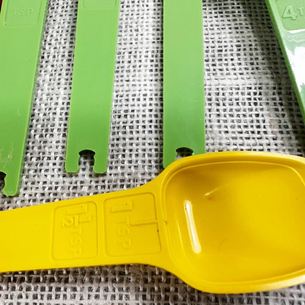 Tupperware vintage kitchen