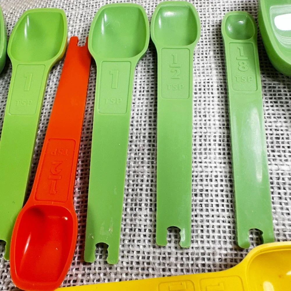 Tupperware vintage kitchen
