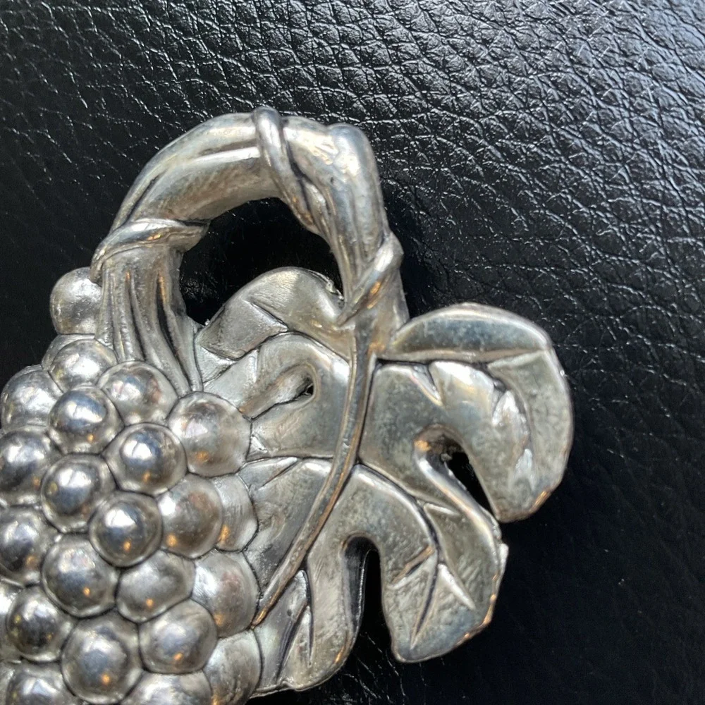 Vintage‎ Cork Bottle Stopper topper Ornate Grape Leaf beautiful MCM HTF Pewter