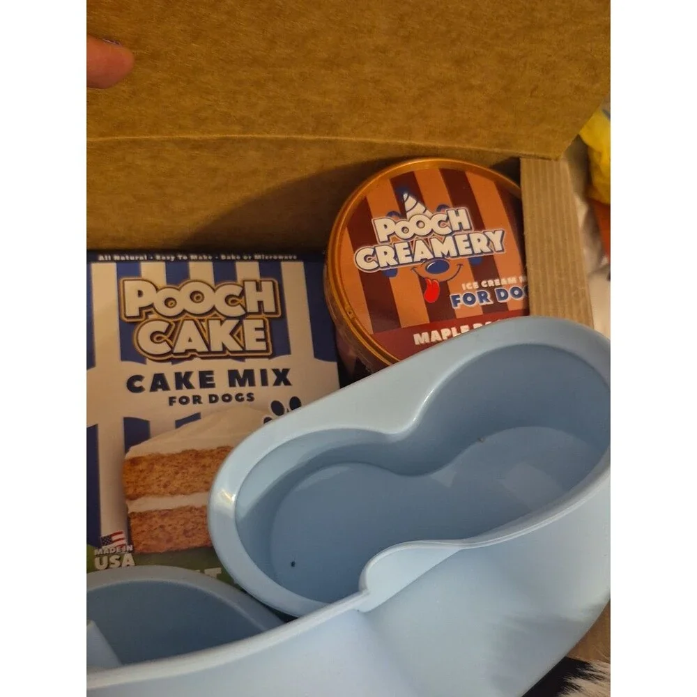 Unbranded pooch cake