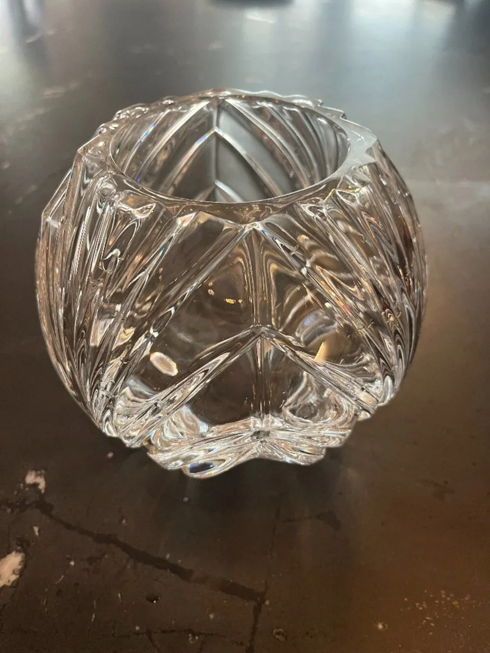 Beautiful Modern Lead Crystal Bowl Vase