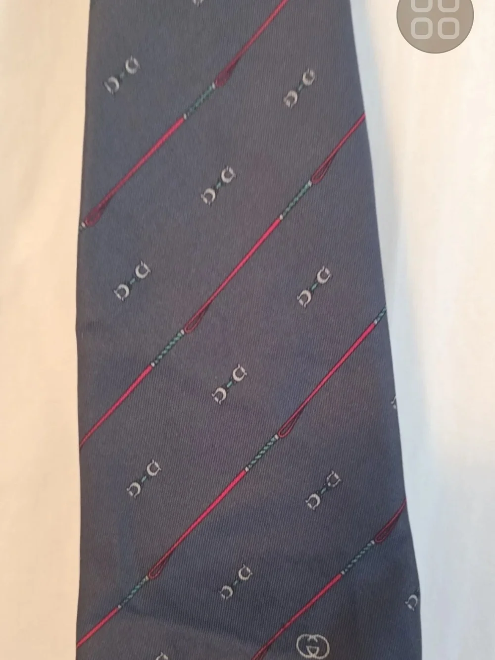 Gucci silk tie