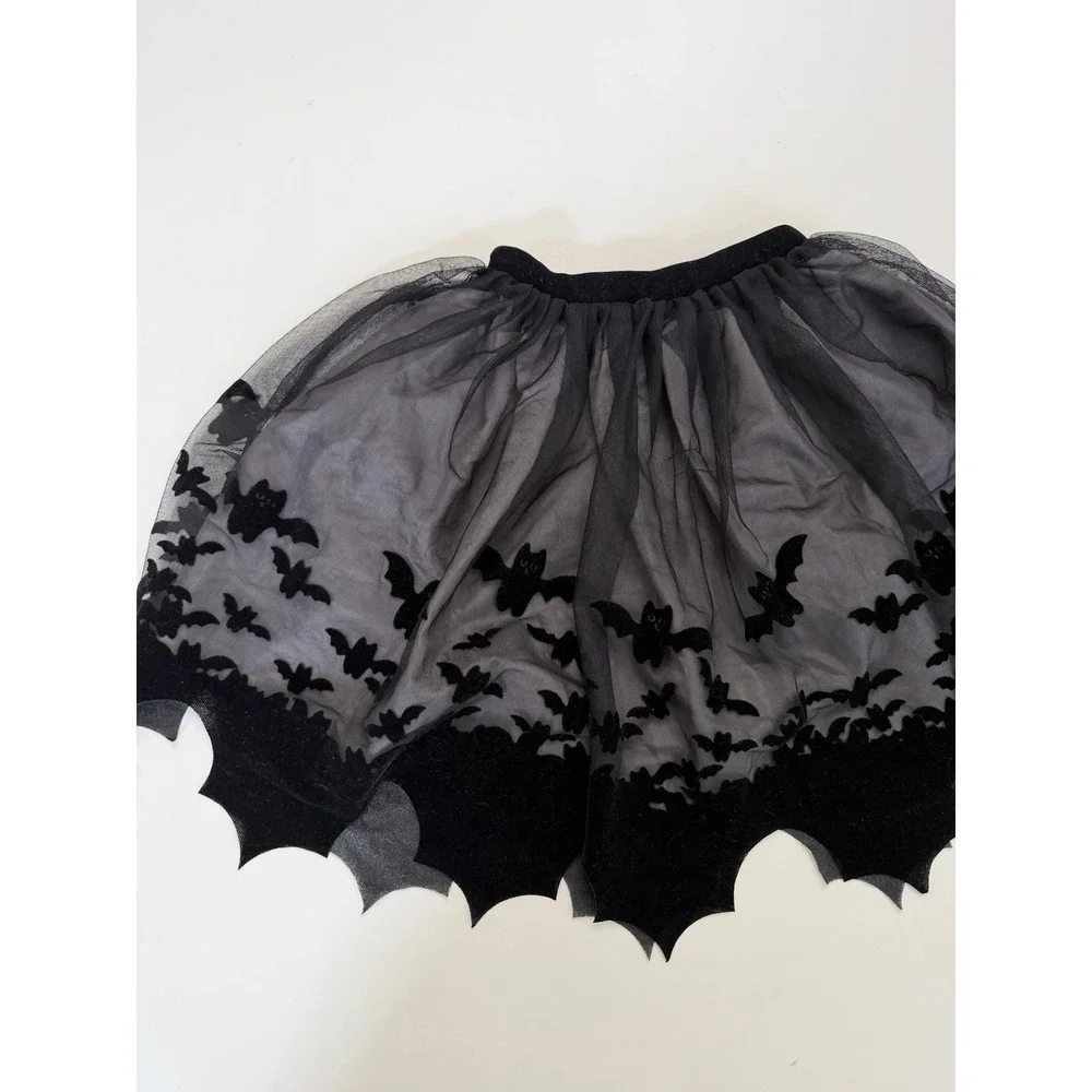 H&M Kids Bat Halloween Tulle Skirt Black Flocked Bats Size 6X/7 EU 122/128. 5254