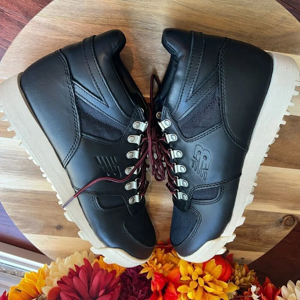 New Balance pict style black