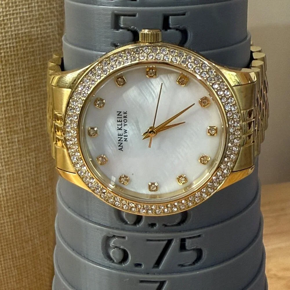 Anne Klein this anne
