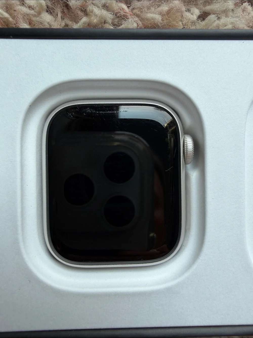 Apple silver aluminum