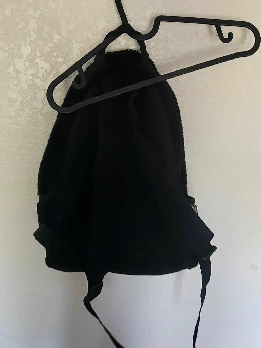 N/A plush black