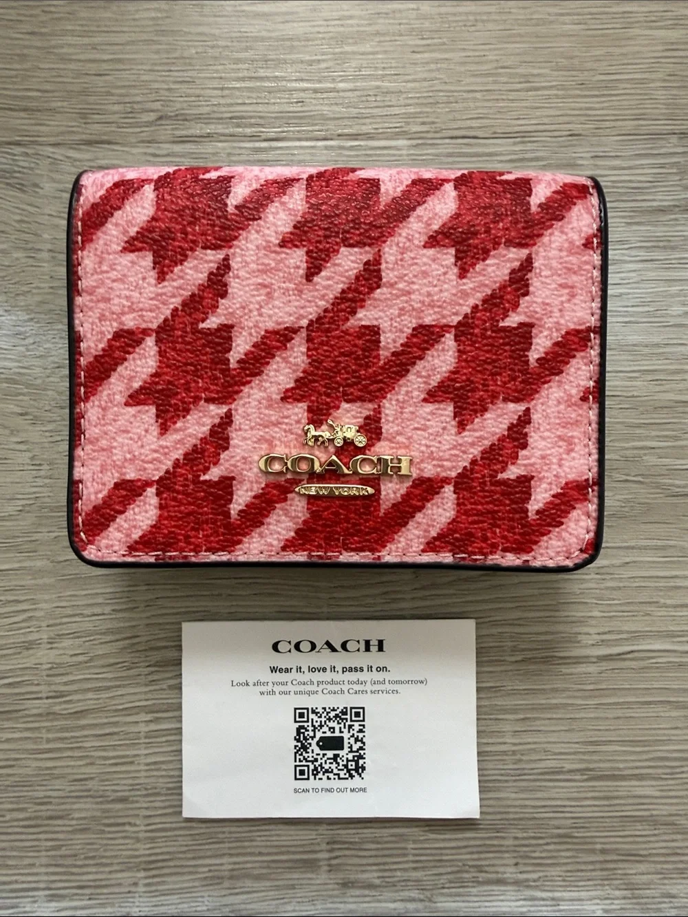 Coach compact card