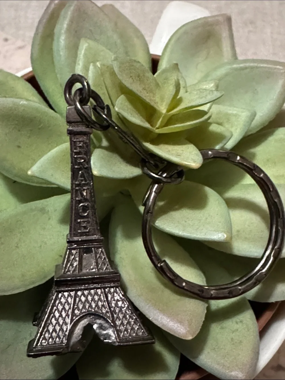 N/A new eiffel