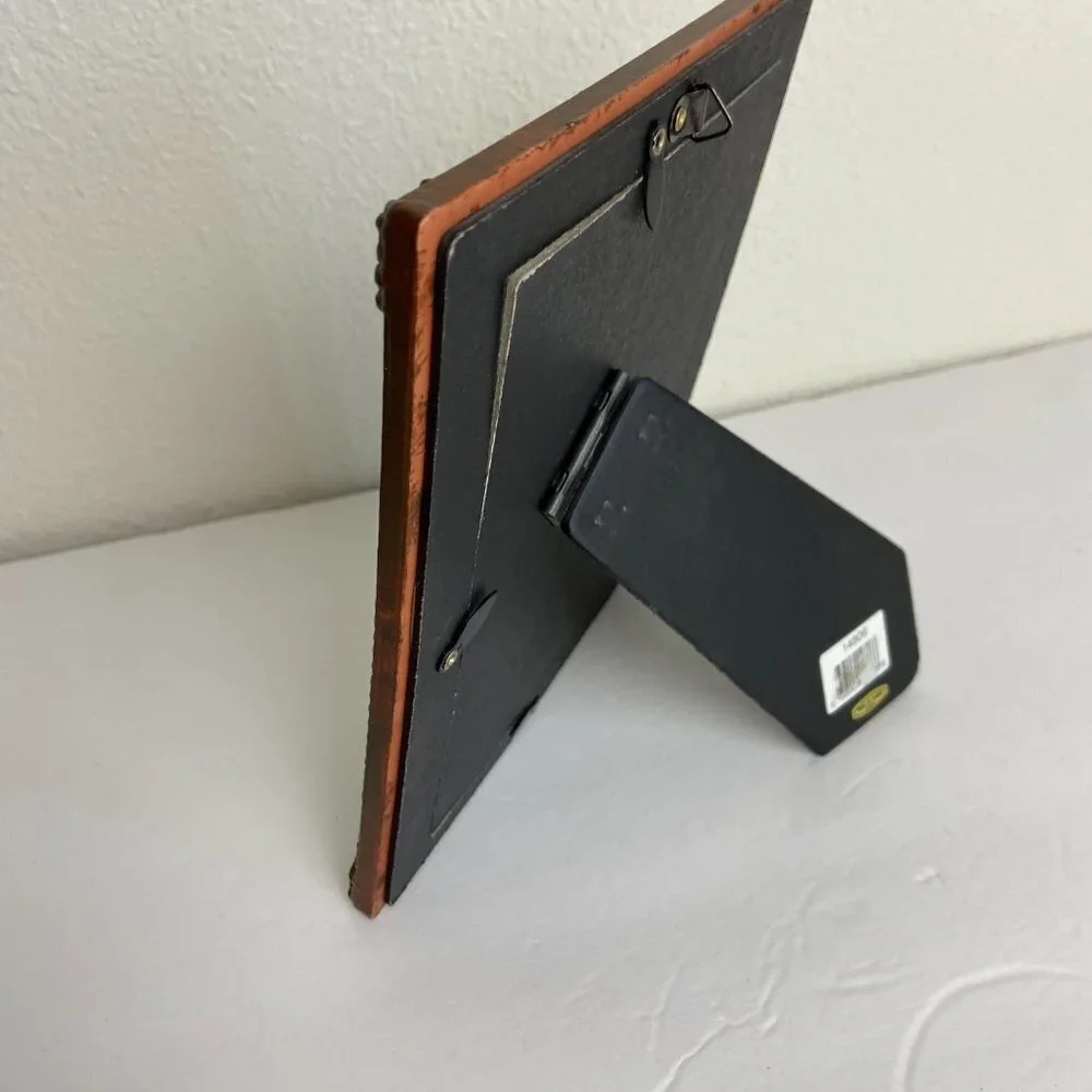 Vintage  Picture Frame Made in Taiwan