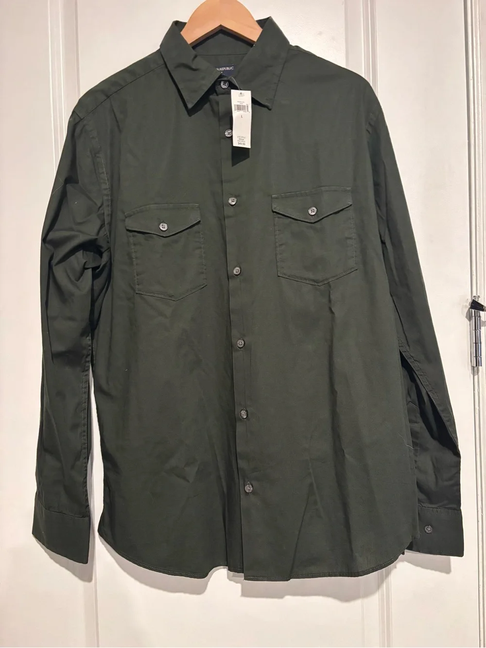 Banana Republic Men's Olive Green Button-Front Dress Shirt